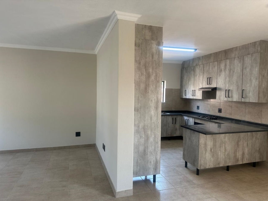 To Let 3 Bedroom Property for Rent in Waterval East North West